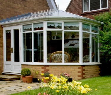 Sunroom Building in the Atlanta, GA Area Using Fusion Welded Vinyl Frames & Sashes